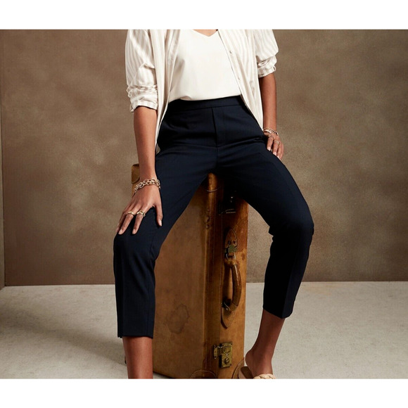 Banana Republic Pants - NWT Banana Republic Silky Sateen Hayden Tapered Pant Navy Women's Size 18 H14729
